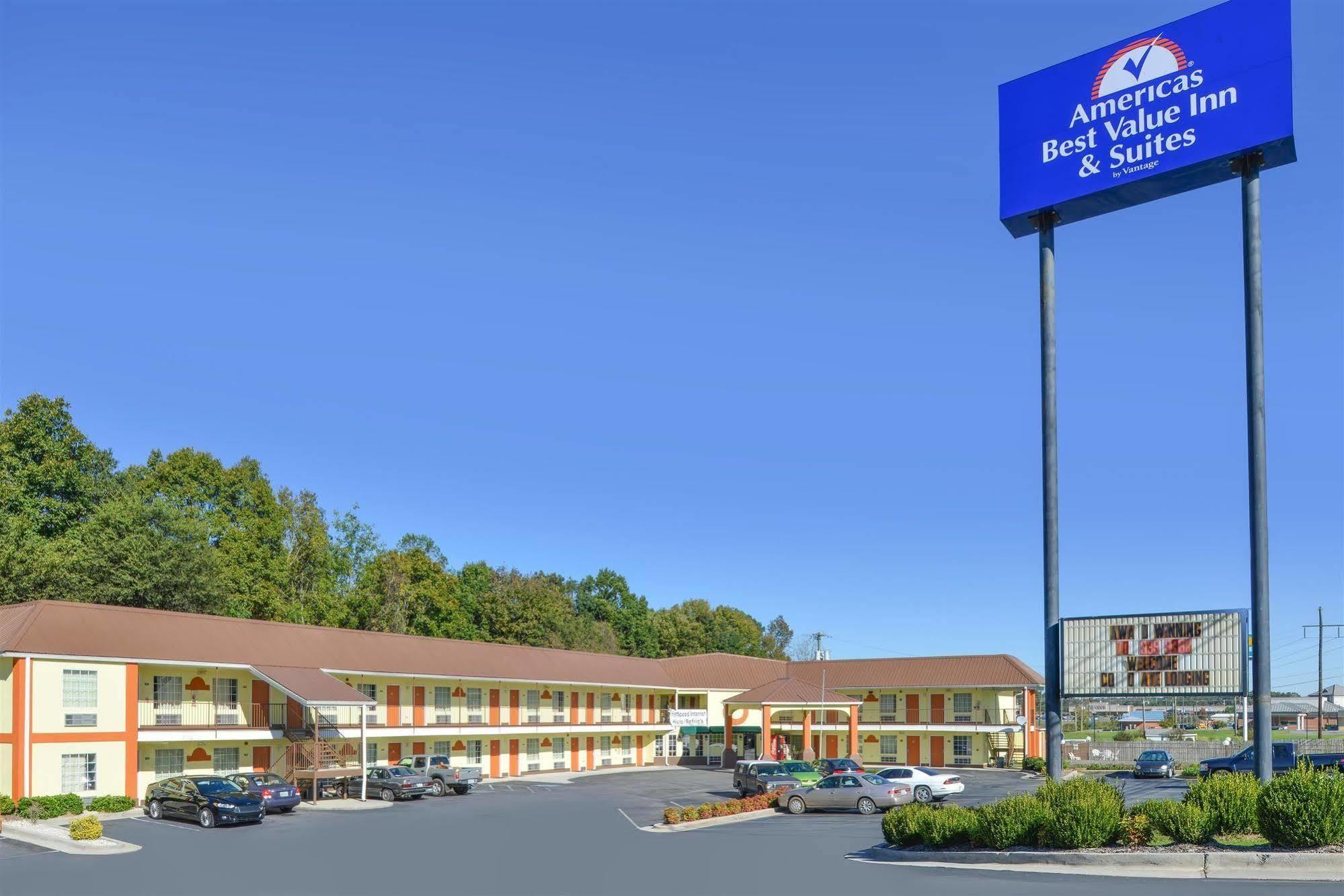 Carry On Inn & Suites LaFayette Exterior foto